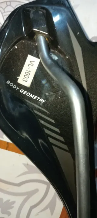 Sillín bici Specialized Toupe 143.