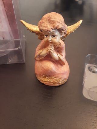 Figura ángel clásico resina