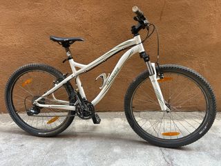 Bicicleta montaña Specialized