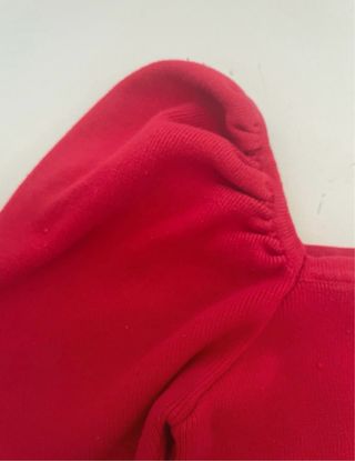 Top rosso maniche a sbuffo