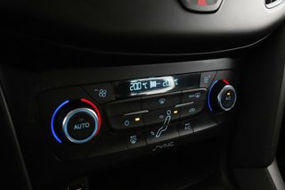 Ford Focus 1.6 Ti-VCT Trend