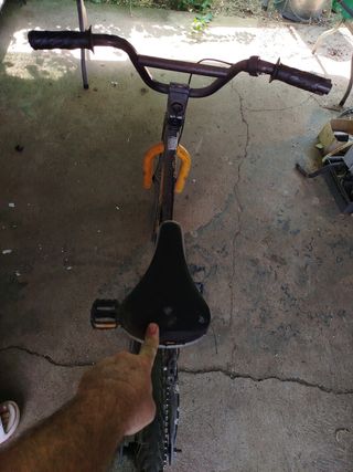 Bicicleta BMX para reparar