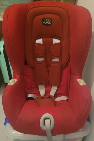 Silla coche Römer roja niño