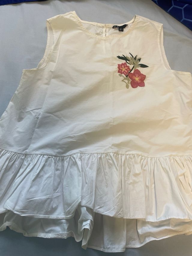 Blusa blanca bordada