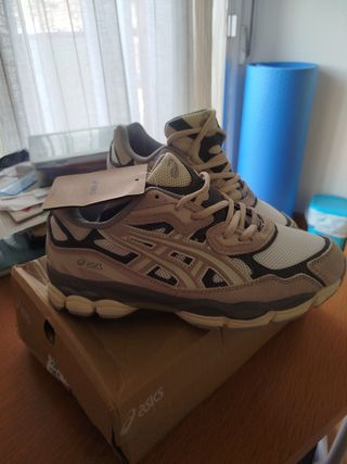 Zapatillas Asics Gel-NYC Beige/Gris
