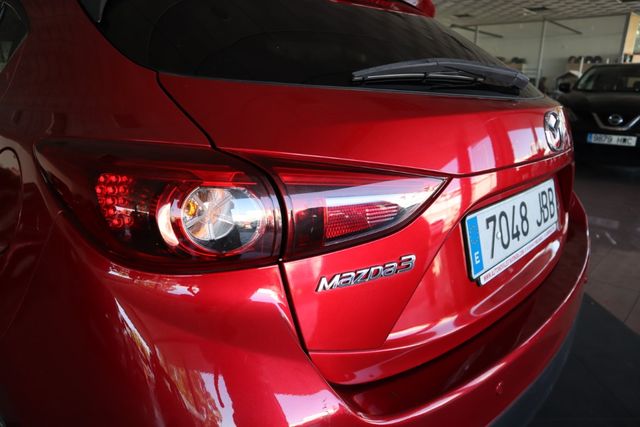 Mazda 3 2015