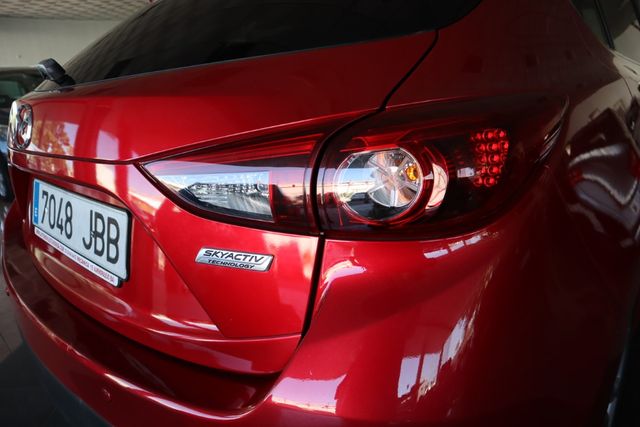 Mazda 3 2015