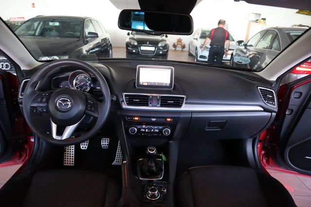 Mazda 3 2015