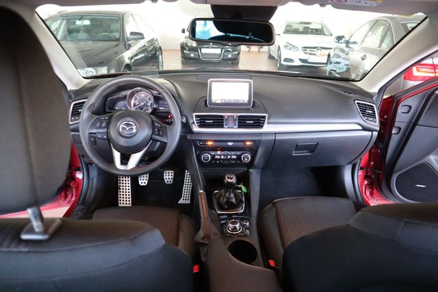 Mazda 3 2015