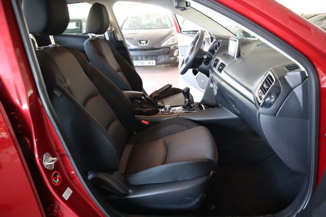 Mazda 3 2015