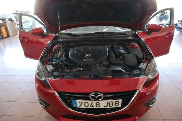 Mazda 3 2015