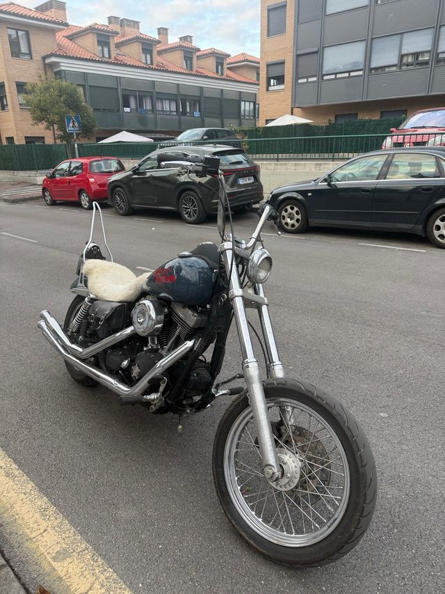 Harley Davidson Dyna Street Bob 2007