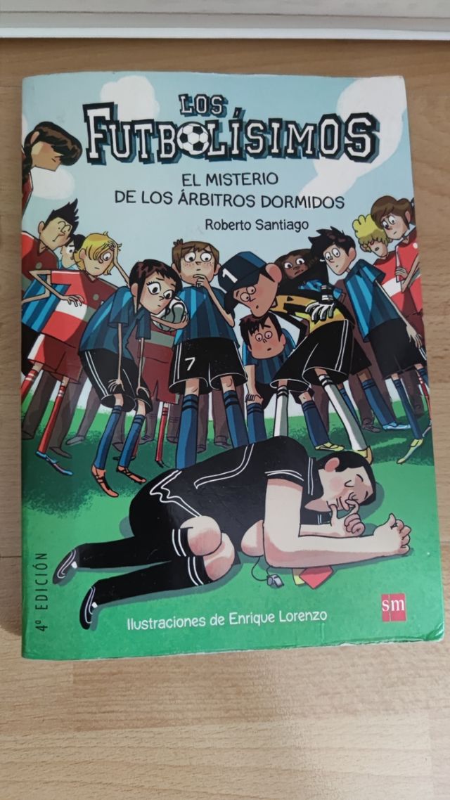 Los Futbolísimos 1: El misterio de los árbitros...