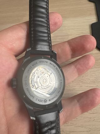 HAMILTON Khaki Field Titanium