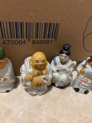 8 Figuras chinas de porcelana