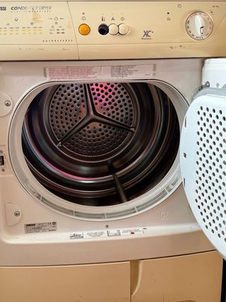 Secadora Zanussi - Condenser Dryer