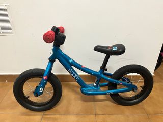 Bicicleta Scott sin pedales