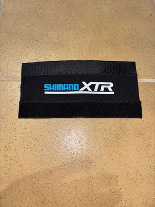 Protector cadena Shimano XTR