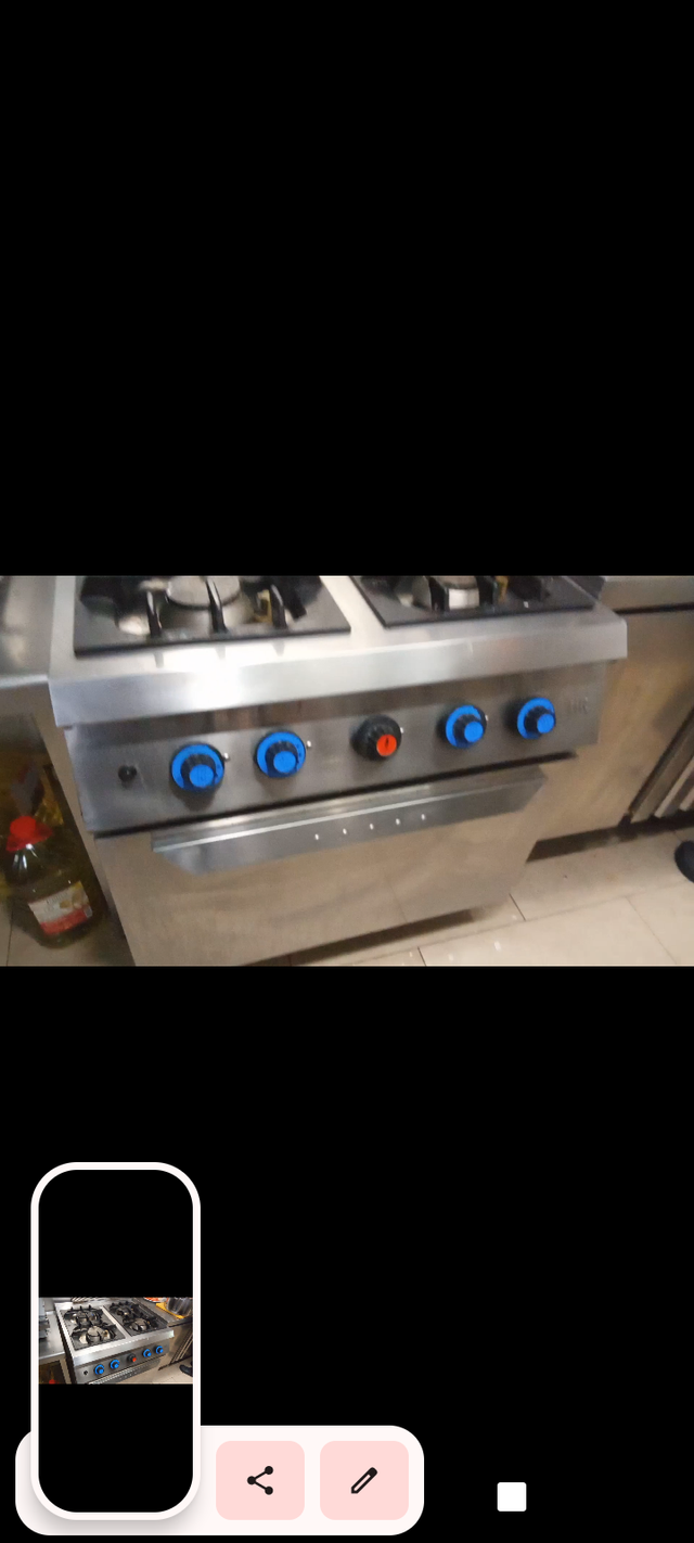 Cocina industrial 4 hornallas