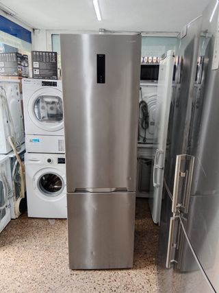 Nevera Sharp Inox 2m - Garantía
