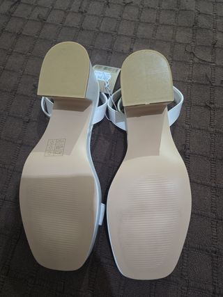 Sandalias Ulanka Blancas - Talla 40