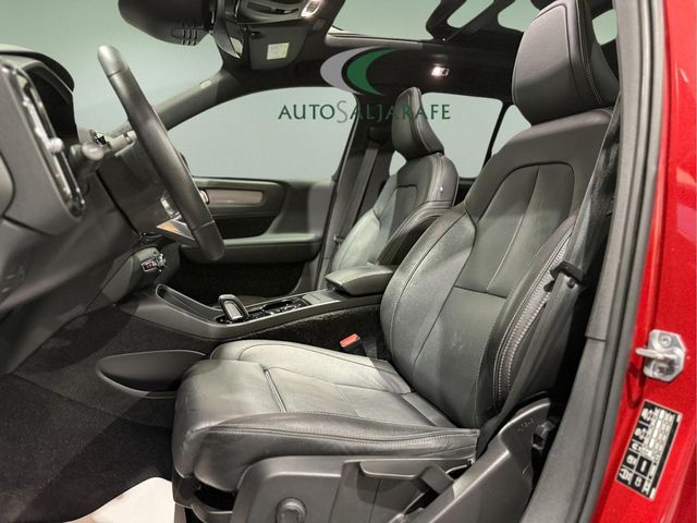 Volvo XC40 2.0 D4 AWD R-Design Auto