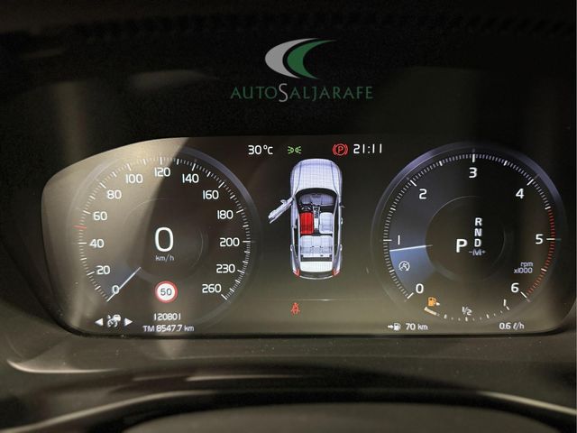 Volvo XC40 2.0 D4 AWD R-Design Auto
