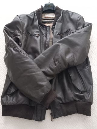 Chaqueta cuero marrón