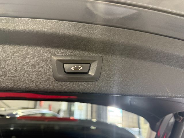 BMW X2 sDrive18d Business Auto