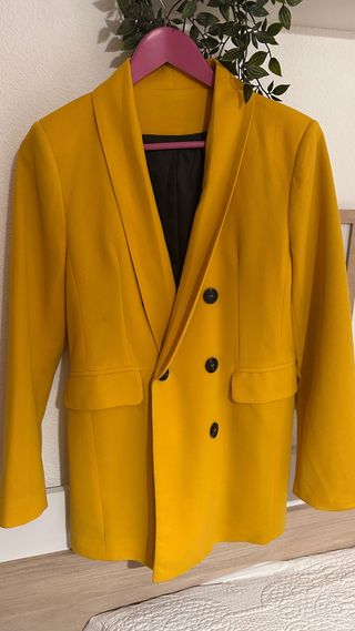 Blazer amarillo doble botonadura