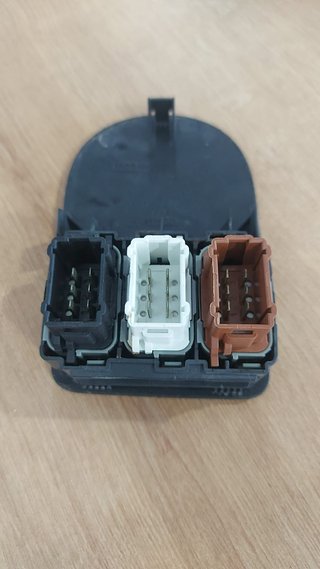 Nissan Qashqai 2.0 gasolina 1a generación.Despiece