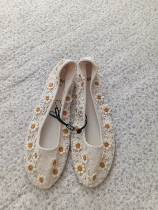 Zapatos Zara mujer blancos