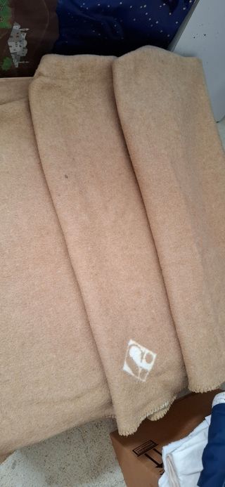 1 Coperta Lana Beige - Letto Singolo
