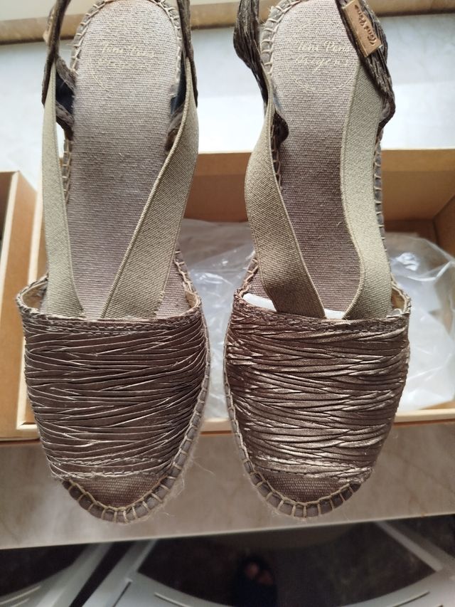 Espadrillas da donna - nere e marroni