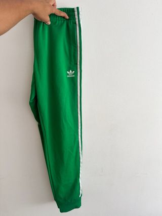 Pantalón chándal Adidas verde M