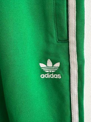 Pantalón chándal Adidas verde M