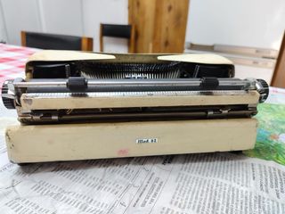 Máquina escribir vintage Junior. Negociable