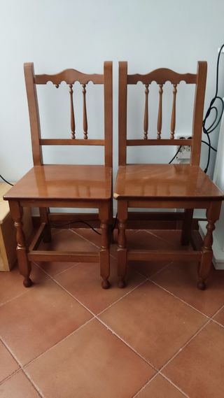 2 Sillas Madera - Estilo Clásico