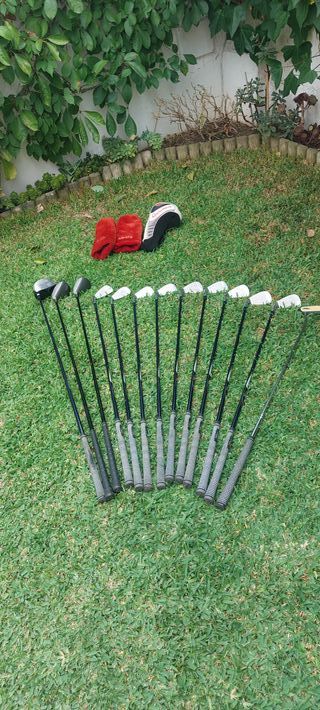 SET COMPLETO DE PALOS Y BOLSA DE GOLF