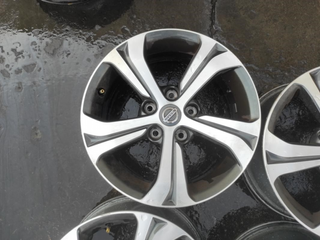 Llantas de 16 pulgadas Nissan Pulsar (C13), 