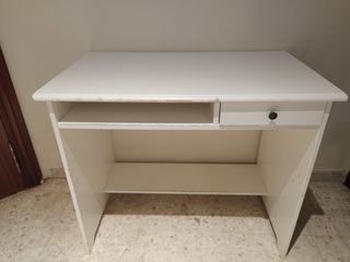 Escritorio Ikea blanco con cajón