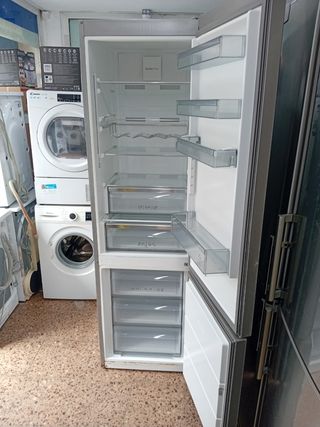 Nevera Sharp Inox 2m - Garantía