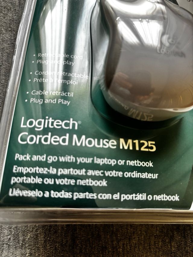 Logitech M125: Mouse con cavo retrattile
