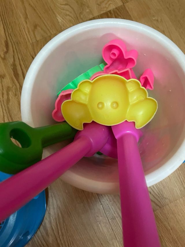 Cubo playa Barbie infantil