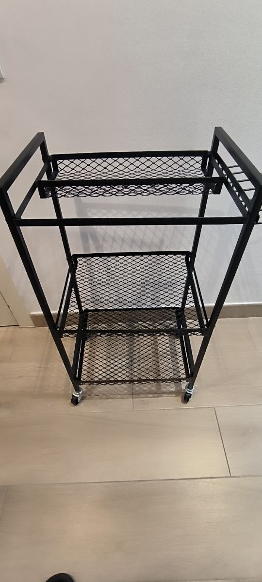 Carrito metálico organizador alimentos etc, ruedas