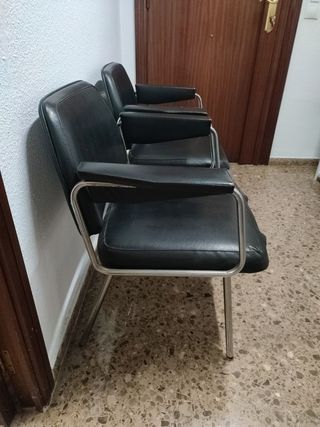 2 Sillas vintage negras