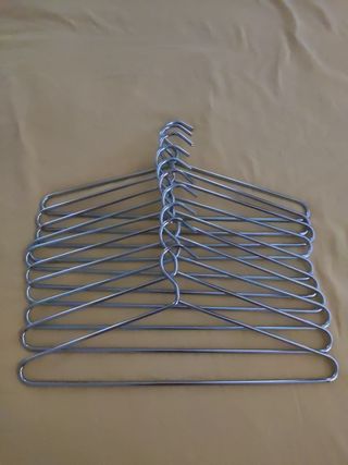 10 Perchas Metálicas Gruesas - Plateadas