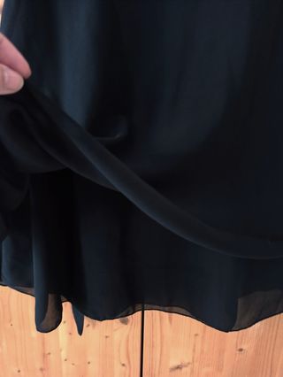 Abito nero décolleté Artigli