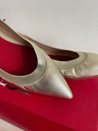 Zapatos Carolina Herrera dorados, talla 37 Nuevos