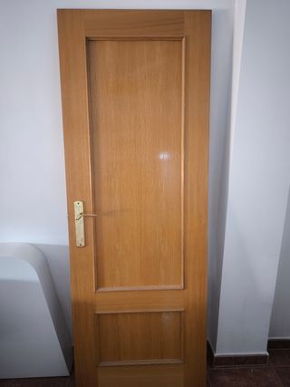 Puerta madera maciza dormitorio